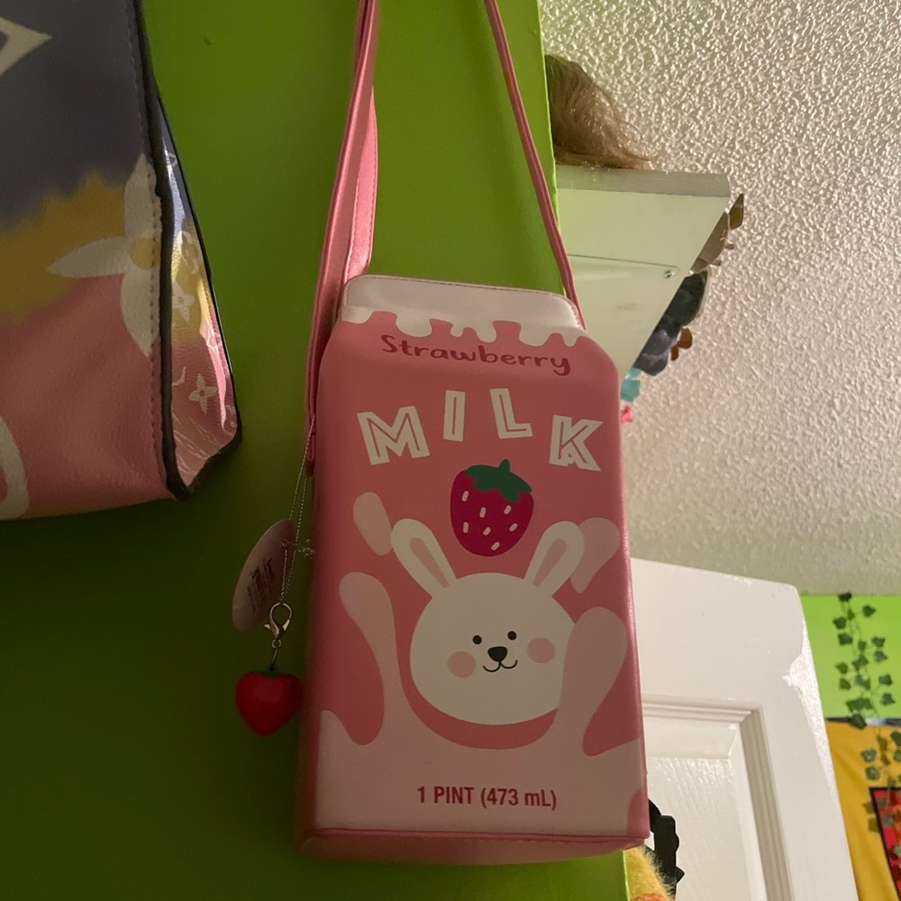 Cute milk purse
